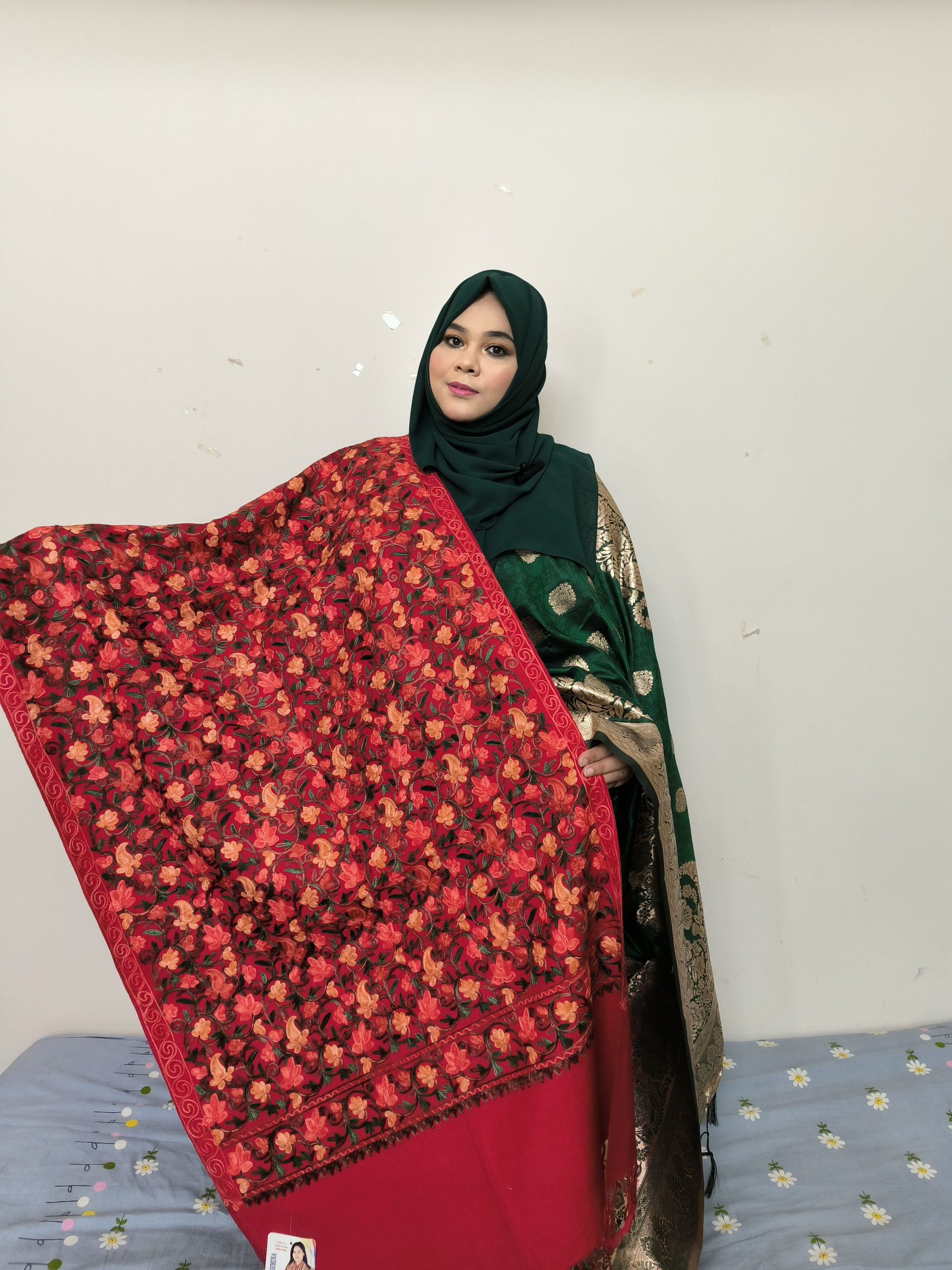 Original Ladies Designer Kashmiri Pashmina Shawl - মহিলাদের অরিজিনাল কাশ্মীরি পশমিনা শাল