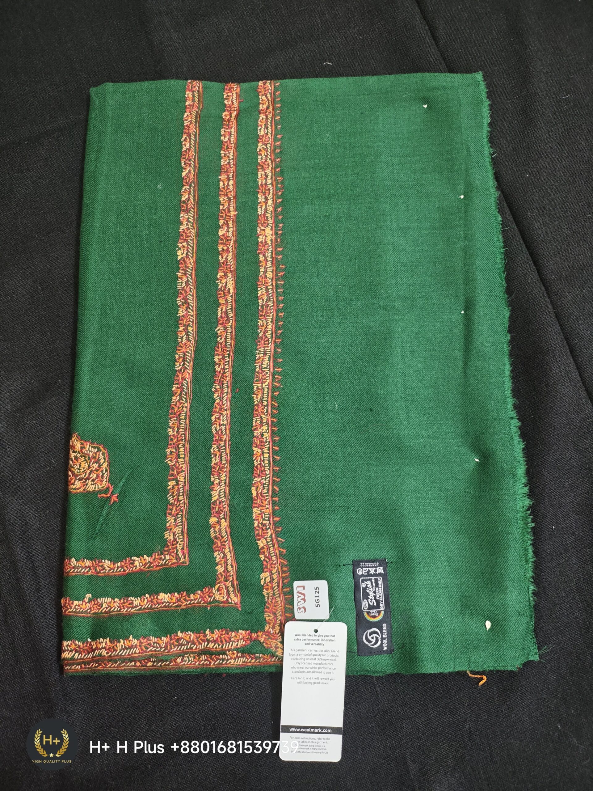 The Royal Heritage Triple Border Edition – Original Kashmiri Premium Pashmina Shawl - HP248-Green-Model-5 - Image 4